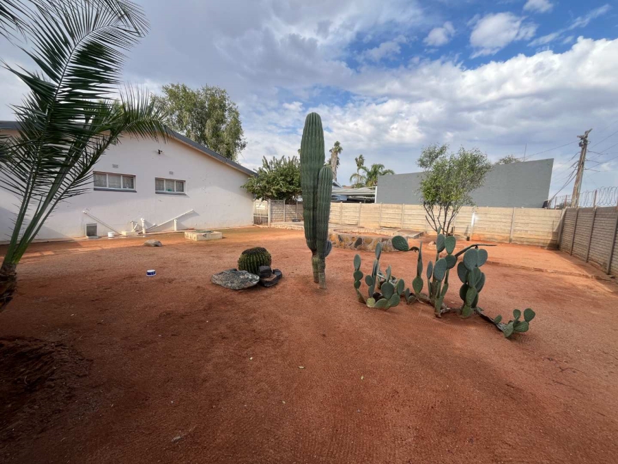 3 Bedroom Property for Sale in Flora Park Northern Cape